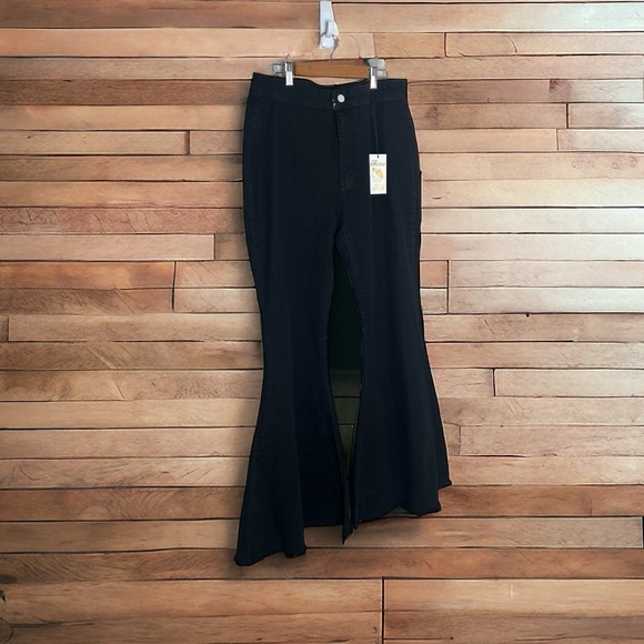 Home Folk Women's Black Flare Jeans - Picture 5 of 16